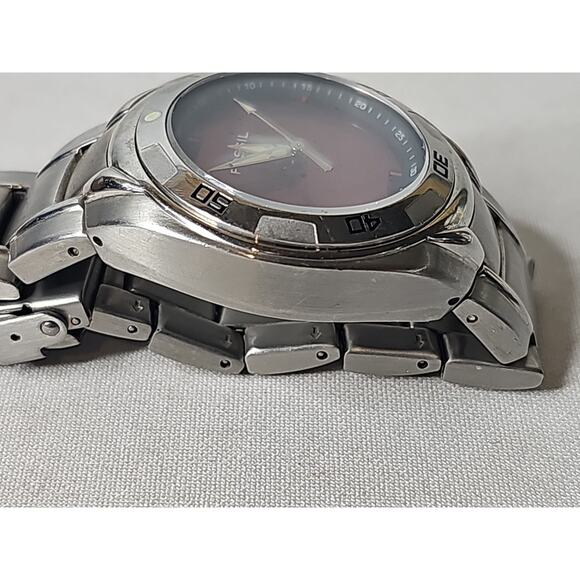 Fossil Big Tic Watch AM-3847 Silver Tone Red Face - Dead Battery - Picture 7 of 12